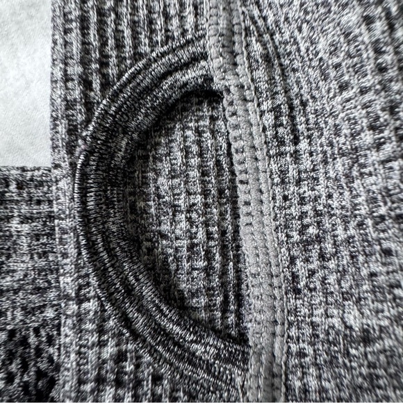 Gymshark Vital Seamless Long Sleeve Crop Ombre Gray Top Small🔥 Gymshark Fave 🔥 - Picture 3 of 7